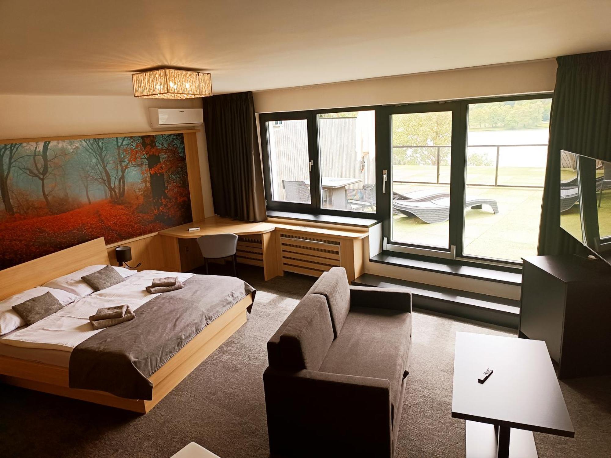 Hotel Kras Jedovnice Exteriör bild